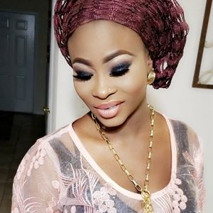 Meet your Posher, Lanre